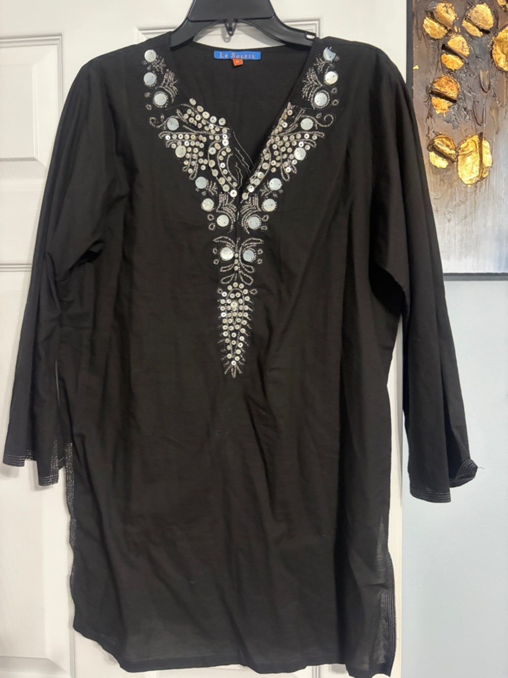LeSands Black Embellished V-Neck Tunic medium
